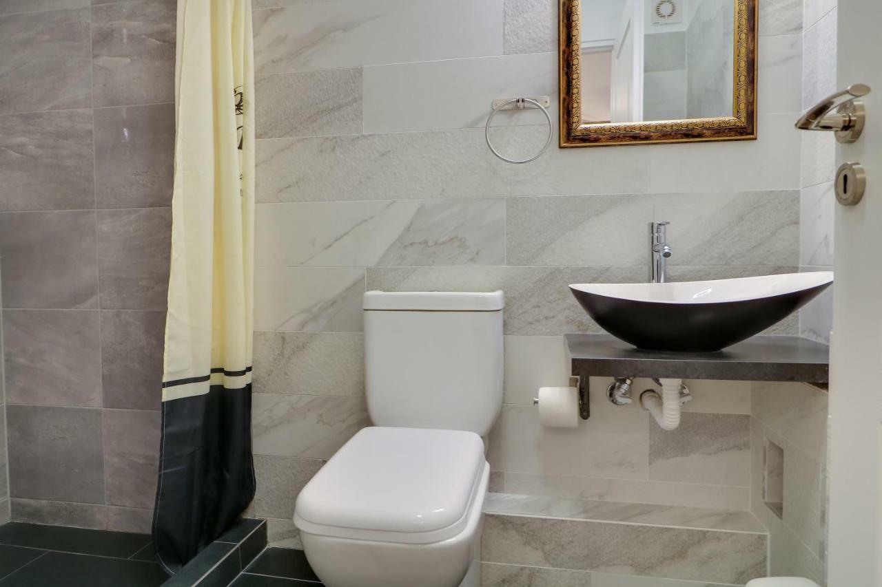 Stylish, Comfy Suite In The Heart Of Atenas Exterior foto